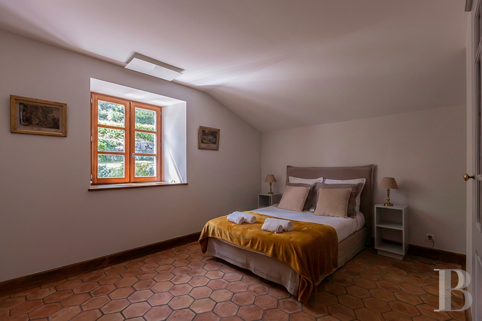 En Ardèche, à Saint-Alban-Auriolles, une ancienne ferme du 17e siècle à l’ombre d’un château - photo  n°17